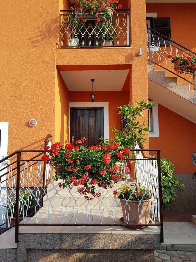 Apartment Parenzana Bibali 65 A 52460-ブイェ エクステリア 写真