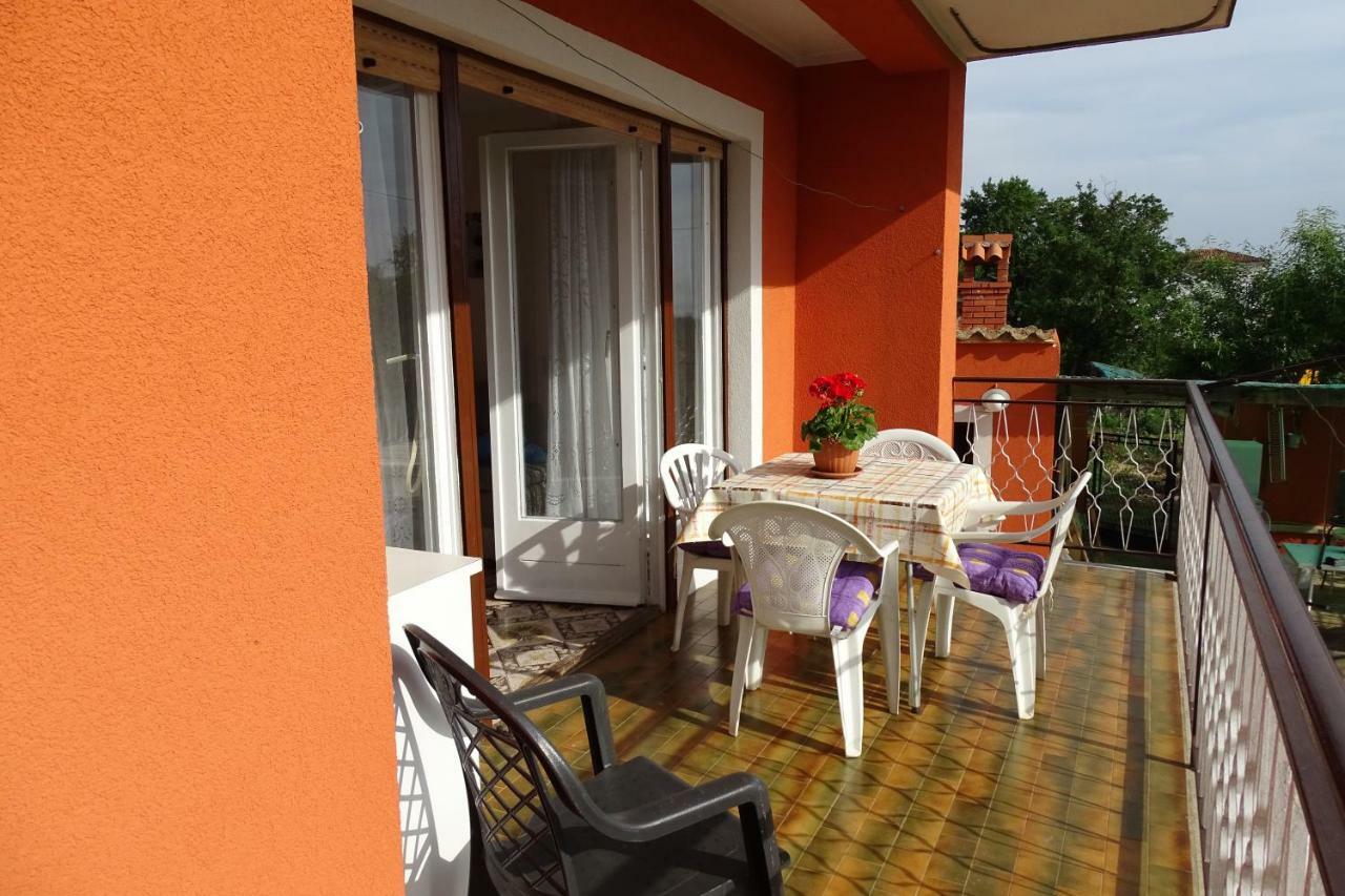 Apartment Parenzana Bibali 65 A 52460-ブイェ エクステリア 写真